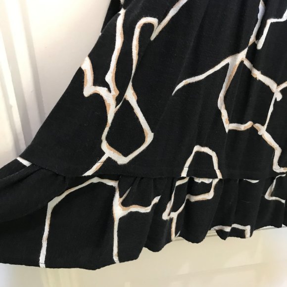 Black flowy Who What Wear XL Top - Picture 5 of 5